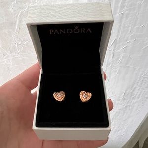 NWOT-Pandora rose gold heart earrings 💝